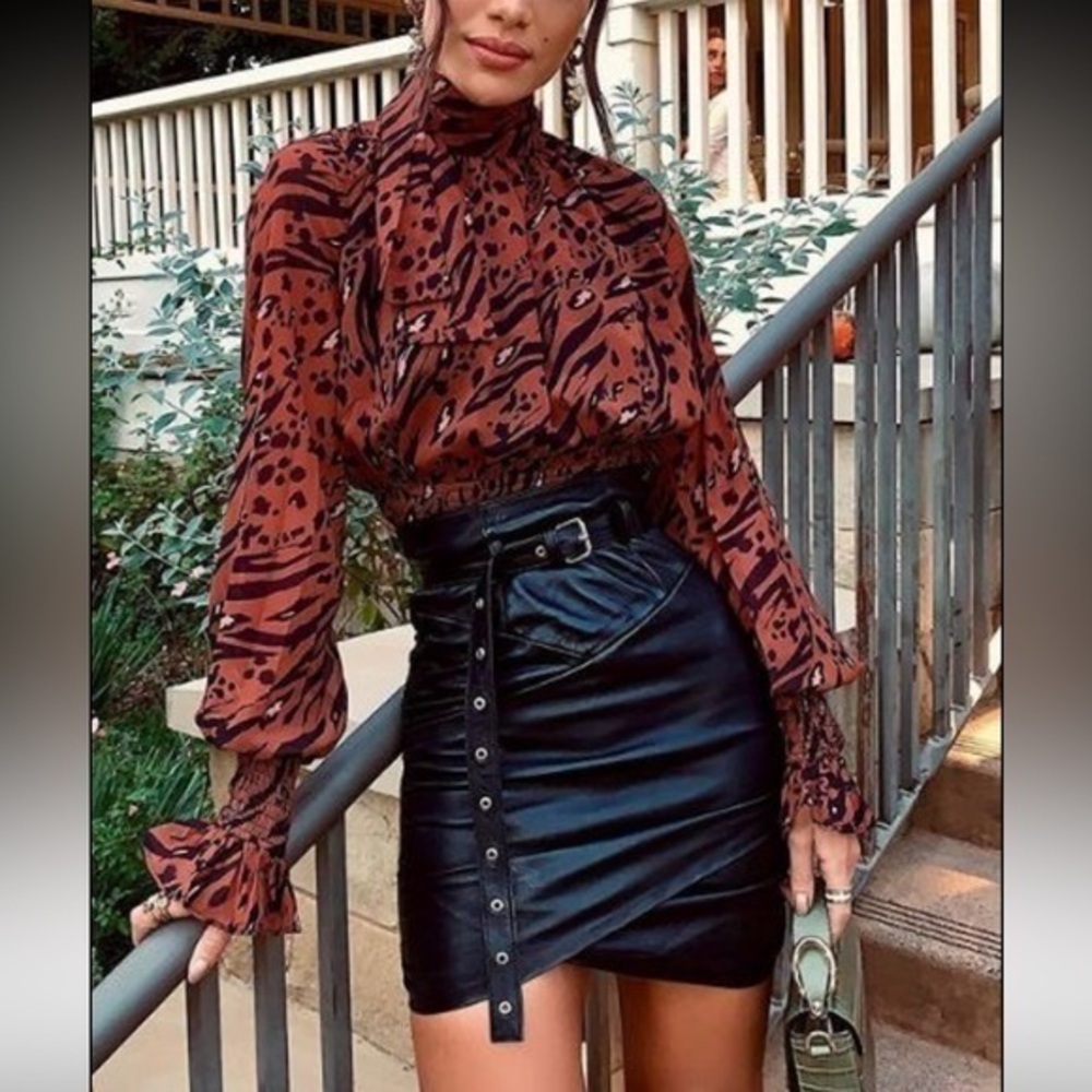 LPA Eloise Mockneck Top in Animal Print - Size Small